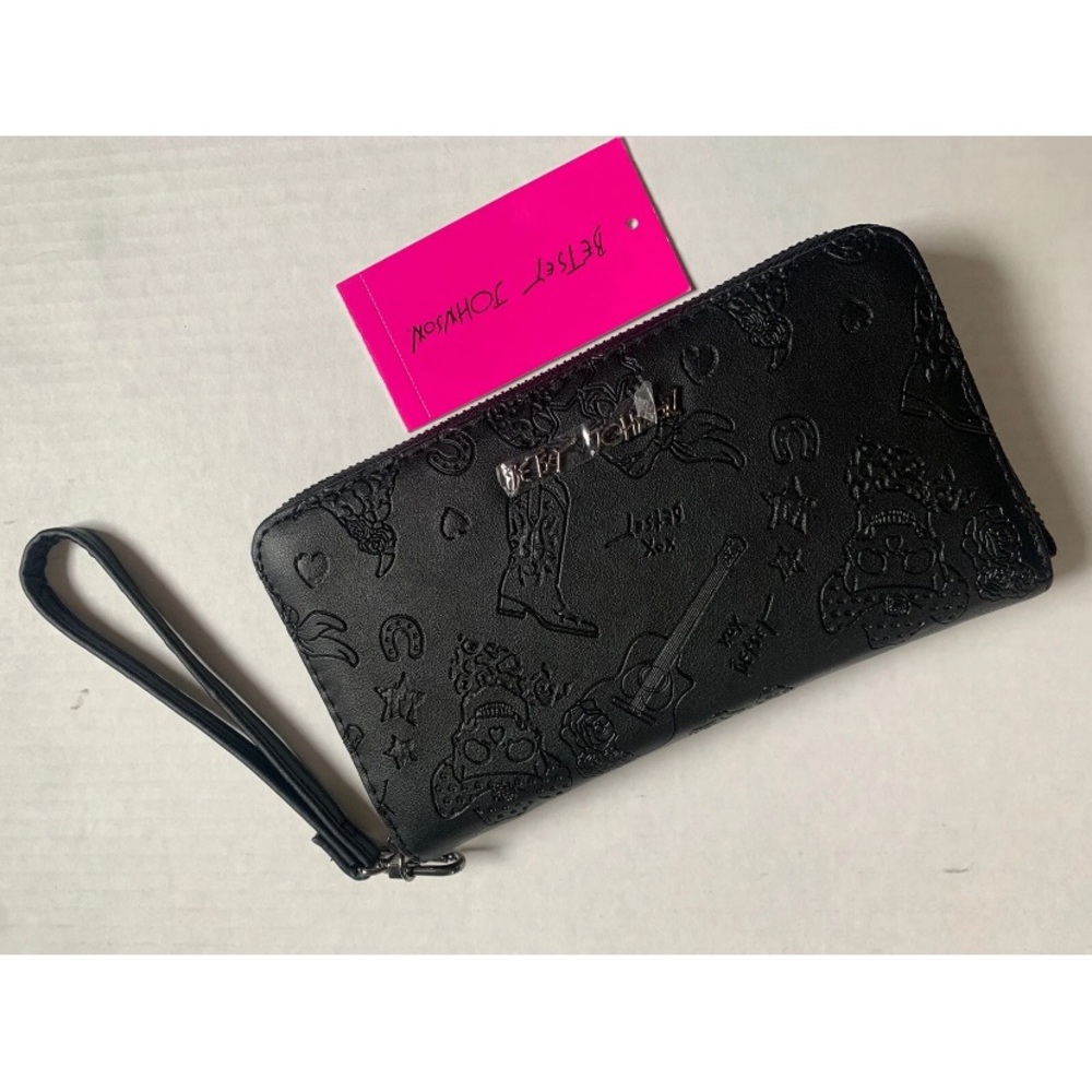 Betsy Johnson Black Leather Embossed Skull Cowboy Wristlet Zip-Around Wallet